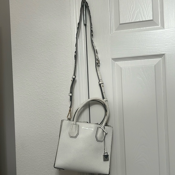 Michael kors handbag - Picture 4 of 8